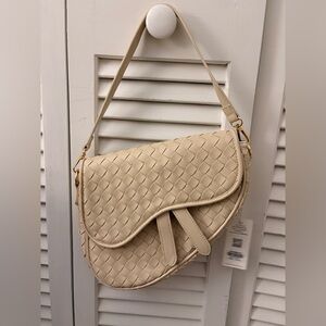 Urban Expressions Shoulder Bag